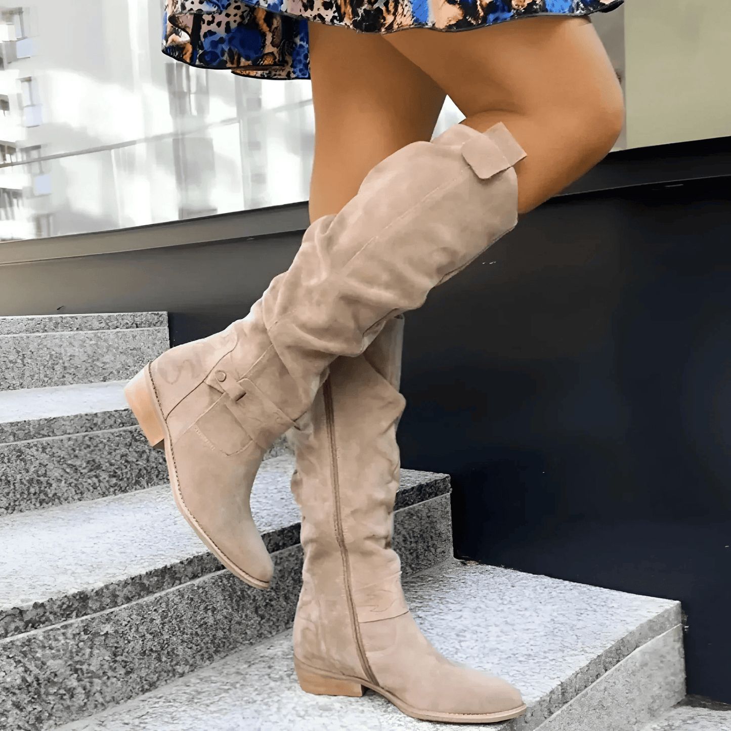 Klassische Damen Stiefel mit weitem Schaft | Elegant & Bequem