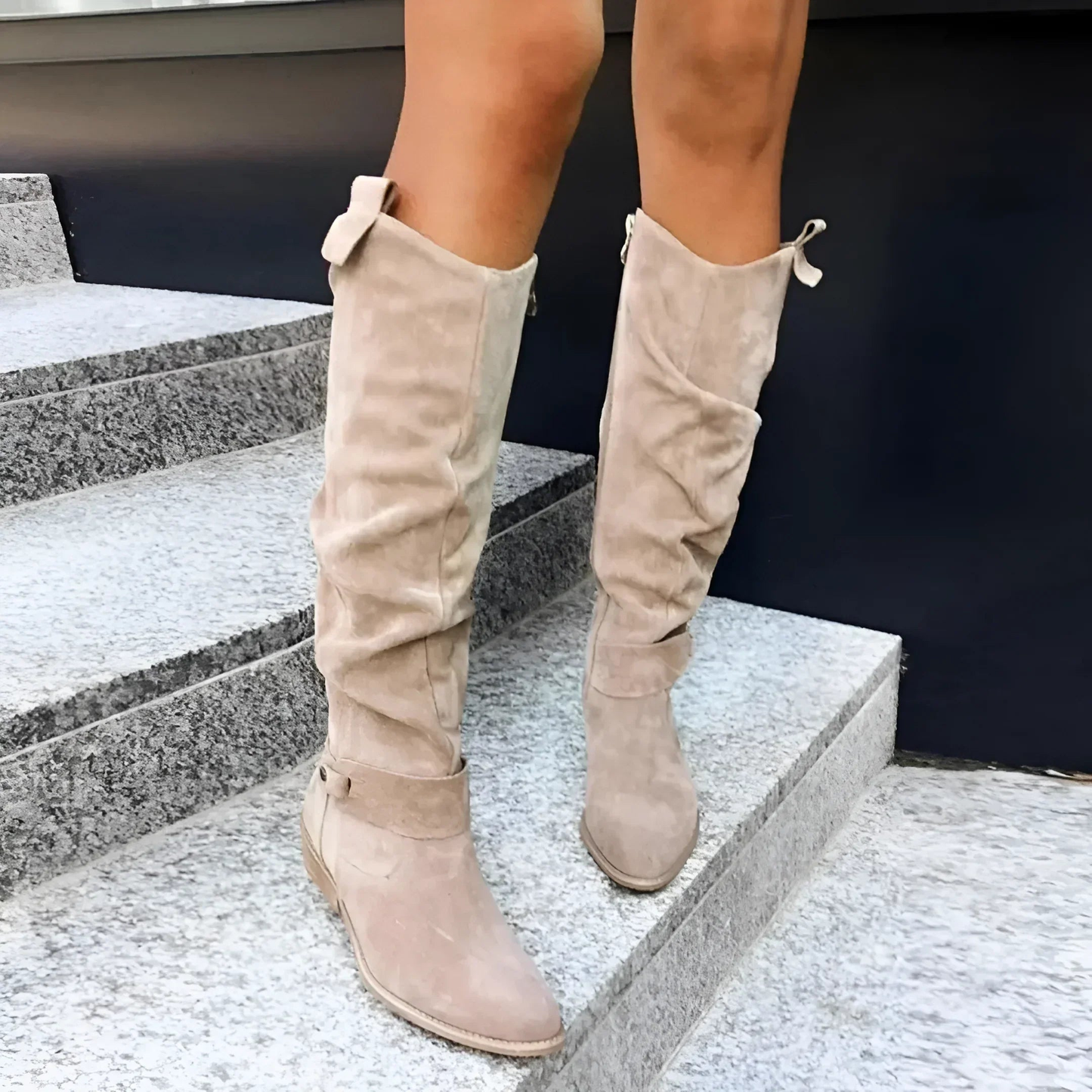 Klassische Damen Stiefel mit weitem Schaft | Elegant & Bequem